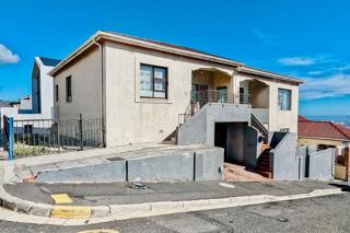 2 Bedroom Property for Sale in Walmer Estate Western Cape